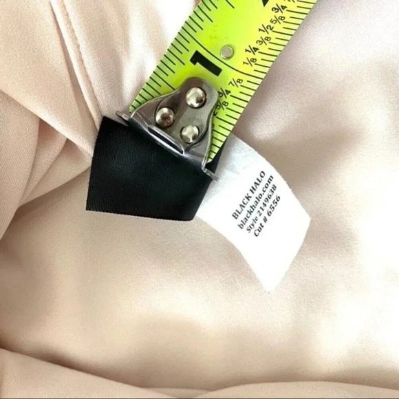 NWT BLACK HALO Bowery Sheath Dress in Apricot Size 8 - Picture 8 of 15